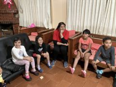 14-Besuch-in-den-Haeusern-des-Kinderdorfes