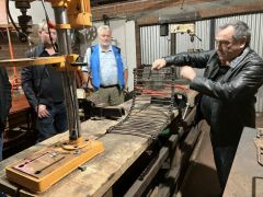 32-Beim-Lehrer-fuer-das-Schmiedehandwerk-im-Kolpinghaus-Garuhape
